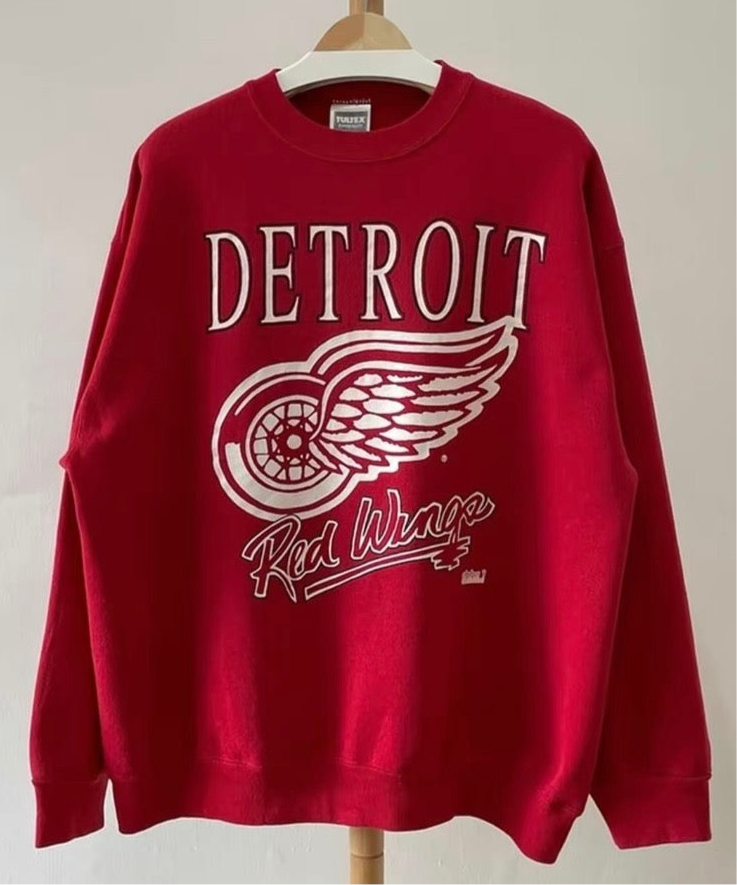 Classic Redwings Crewneck